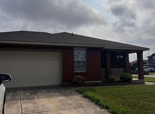 1034 W South St, Leander, TX 78641