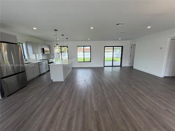 115 NE 205th Ter, Miami Gardens, FL 33179