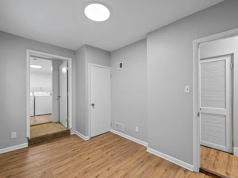 4570 1/2 W Center Ave — Photo 19