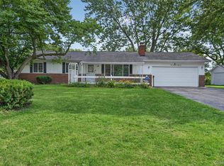 12055 W Pierson Rd, Flushing, MI 48433