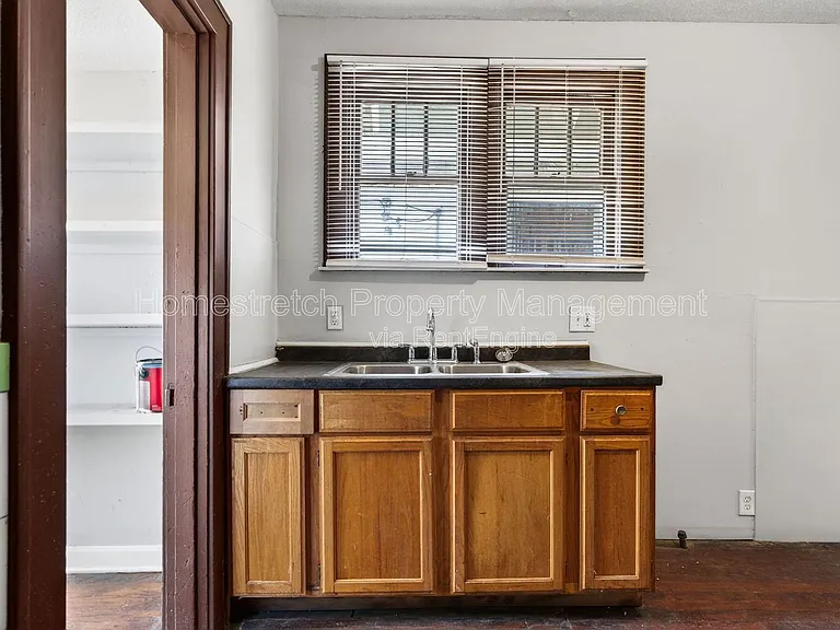 5944 Thekla Ave — Photo 6