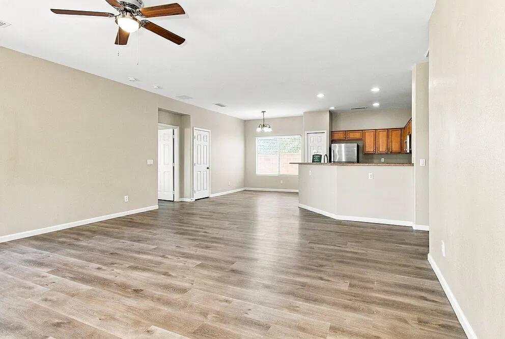 4 bed, 2.0 bath, 1678 sqft, $2,115 — Photo 4