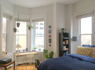 1521 Spruce St APT 201, Philadelphia, PA 19102