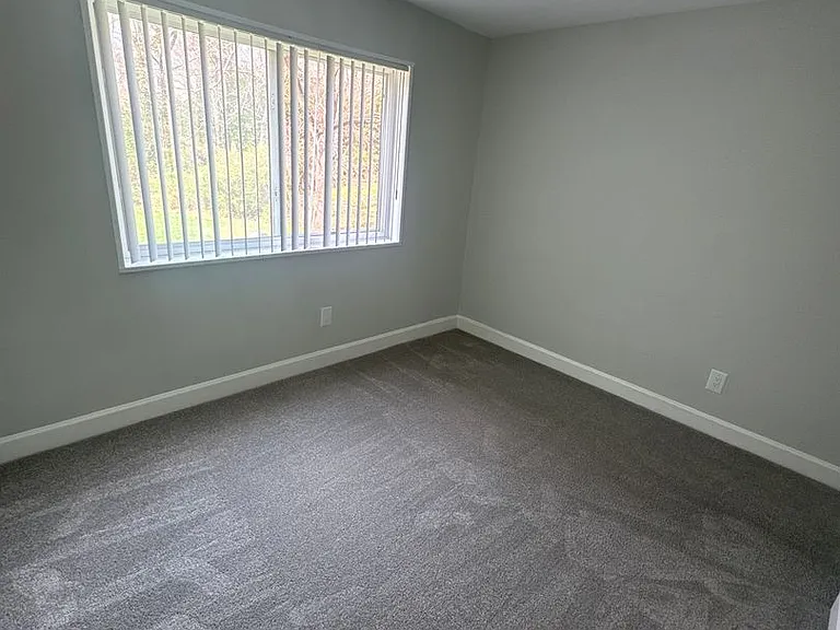 3331 Hewitt Ave #1 — Photo 63