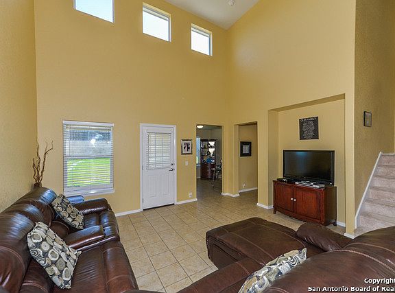 5th image of 3708 Greenridge