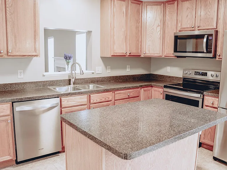 314 Weatherburn Dr — Photo 11
