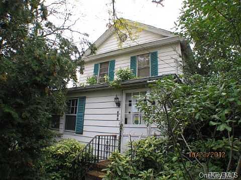 1st image of 980 E Stanton Avenue