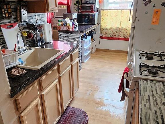 5th image of 6203 Revere St #0