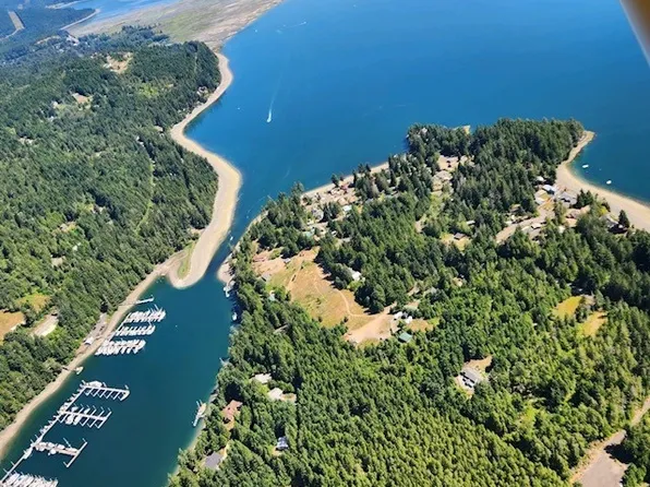 41 E Wildwood Lane, Brinnon, WA 98320