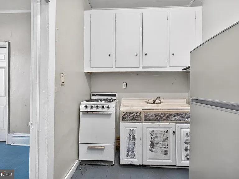 40 S Governors Ave #2 — Photo 7