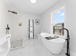 446 Broadway #2, Somerville, MA 02145