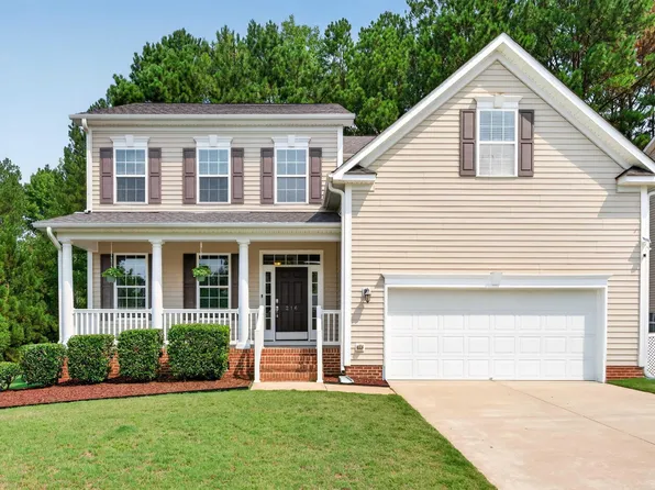 216 Magnolia Meadow Way, Holly Springs, NC 27540
