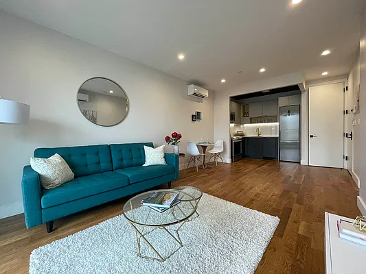 Rented by Pear NYC LLC | media 17