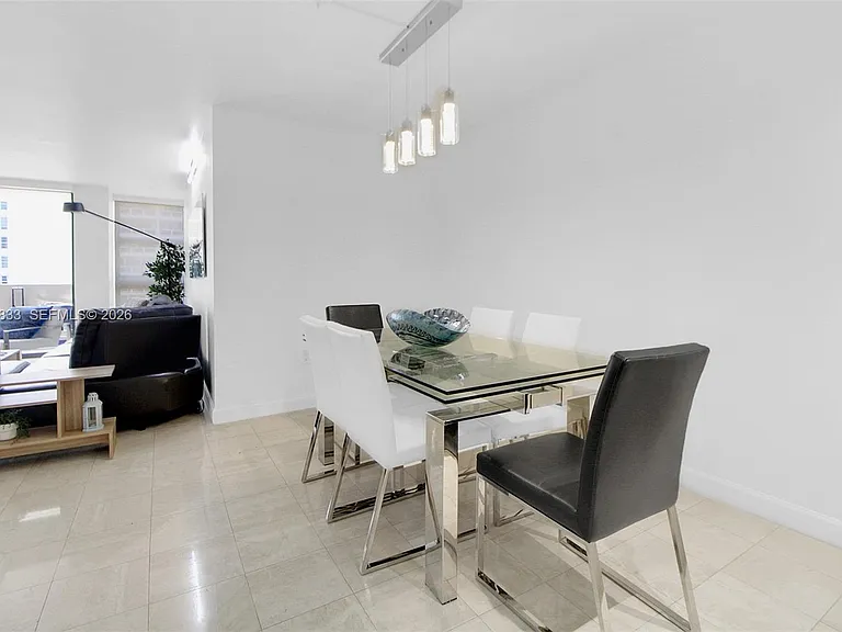 5757 Collins Ave #1003 — Photo 36