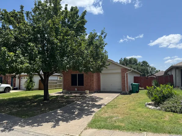 5407 CHAMPIONS HILL DR, San Antonio, TX 78233