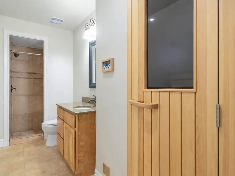 10252 S 3570 W #B — Photo 5