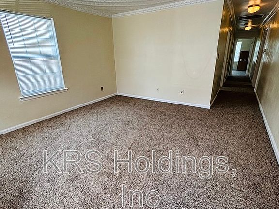 4th image of 806 Whitehead Ave
