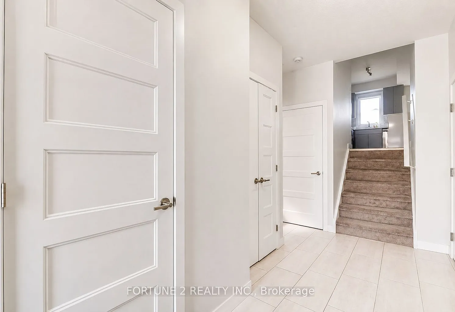 3 bed, $2,599 — Photo 3