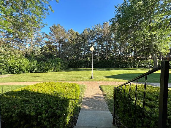 4th image of 3306 Alpine Dr