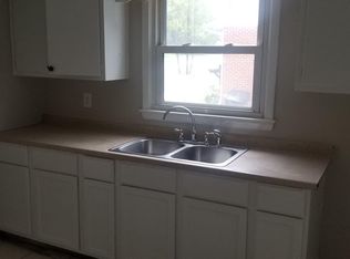 2804 Summit Ave, Greensboro, NC 27405