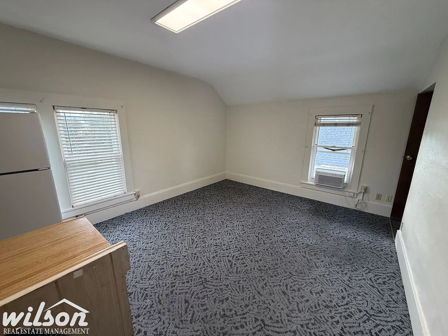 302 S 8th Ave — Photo 2