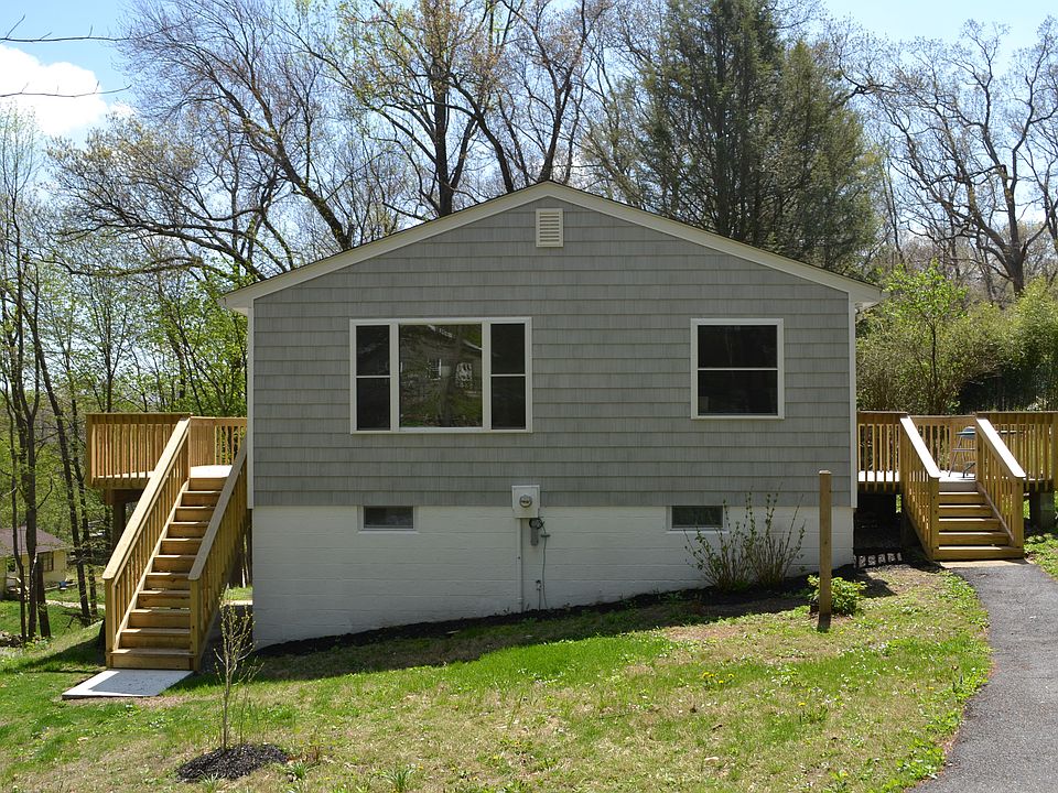 1st image of 38 Lakeport Dr
