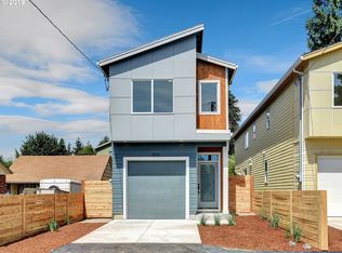 9133 SE Oak St, Portland, OR 97216