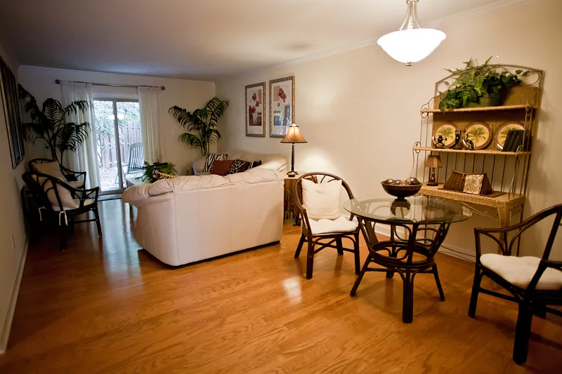 All-Inclusive Living Steps from East Franklin St Relax at The Retreat! Flexible Move in! — Photo 3