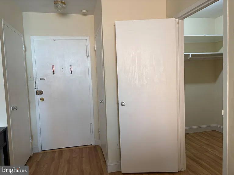 1121 Arlington Blvd #526 — Photo 14