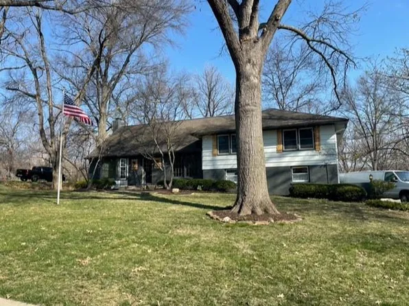 2208 W 103rd Ter, Leawood, KS 66206