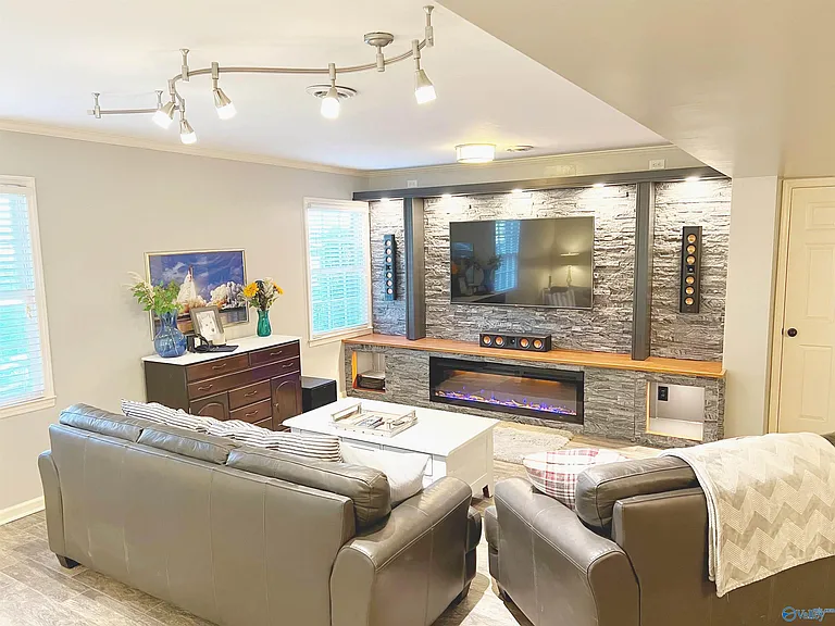 204 Roy Dr — Photo 36