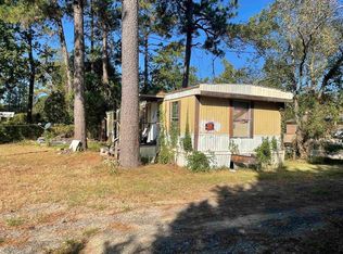 910 S Main St, Vidor, TX 77662