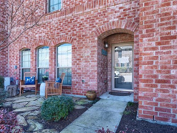 3rd image of 575 S Virginia Hills Dr Unit 204