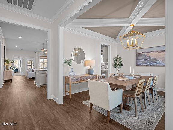 4th image of 5273 Trumpet Vine Way
