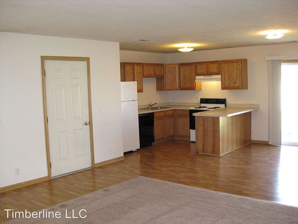 2nd image of 538 Lamont Dr