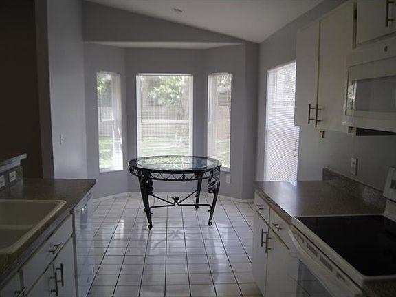 5th image of 6806 Yardley Oaks Ct