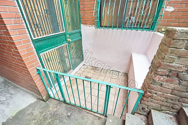 Rented by Genik Group Corp | media 36