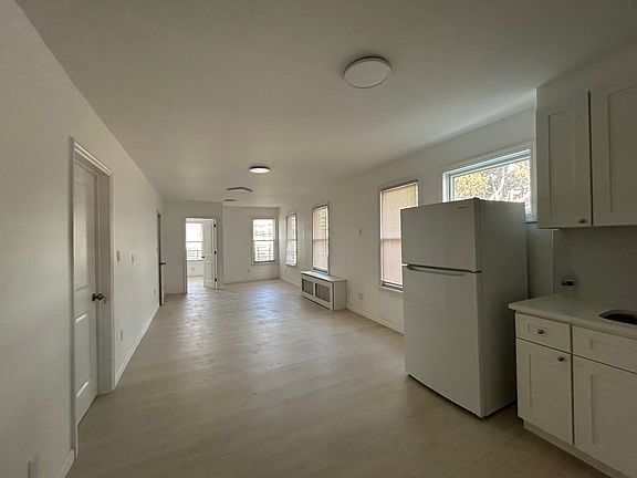 2nd image of 4343 166th St Floor 1