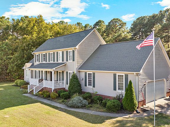 4th image of 617 Foxwood Drive