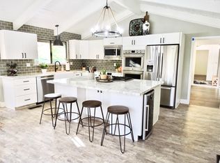 21219 Tollhouse Rd, Clovis, CA 93619