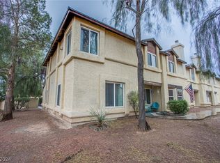 559 Kristin Ln, Henderson, NV 89011
