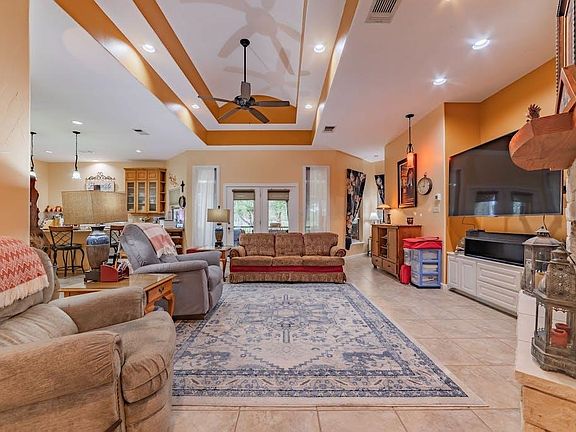 2nd image of 121 Eagle Point Drive