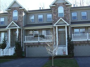 55 N River Dr, Beacon, NY 12508