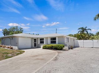 330 Sunset Beach Dr, Venice, FL 34293