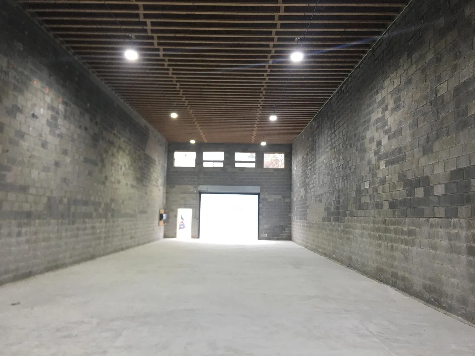 1 bed, 2700 sqft, $4,500 — Photo 3