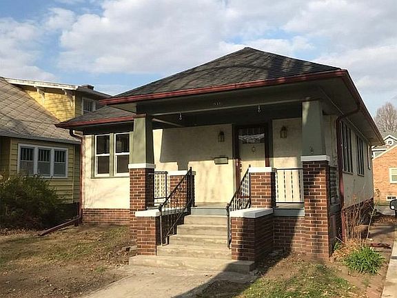 2nd image of 816 N Linden St