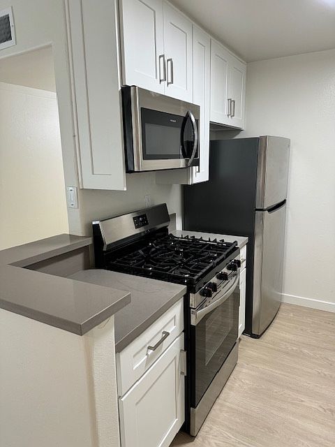 1st image of 3861 Vinton Ave #2B-2Ba-820Sqft