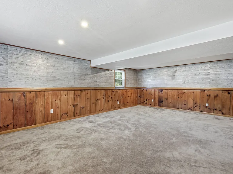 121 Rolling Ridge Ln — Photo 30