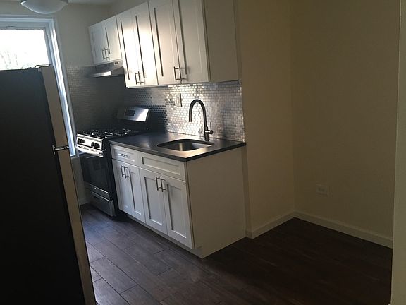 4th image of 14060 Beech Ave APT 1D