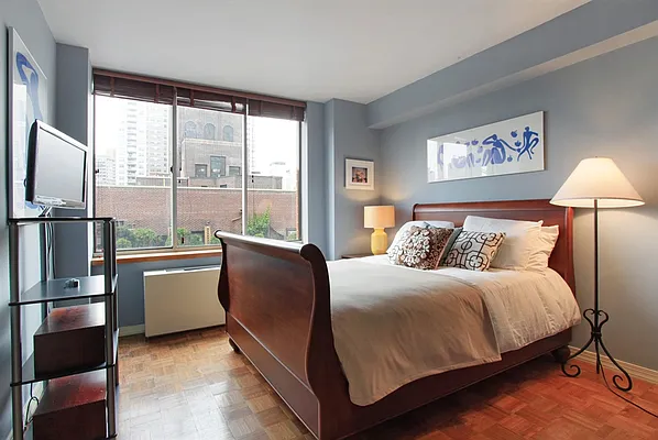 Sold by Corcoran | media 2